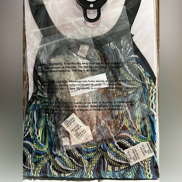 FINAL PRICE -closet closing Nwt DreamGirl The Beat Goes On Women's Costume - Picture 8 of 8